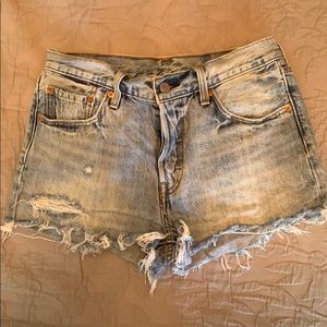 Levi’s 501 Cutoff Waveline Jean Shorts